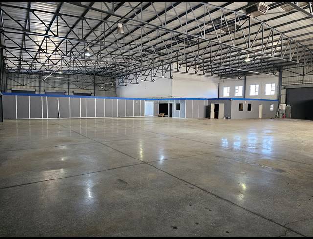 2,294M² WAREHOUSE TO LET IN COSMO BUSINESS PARK